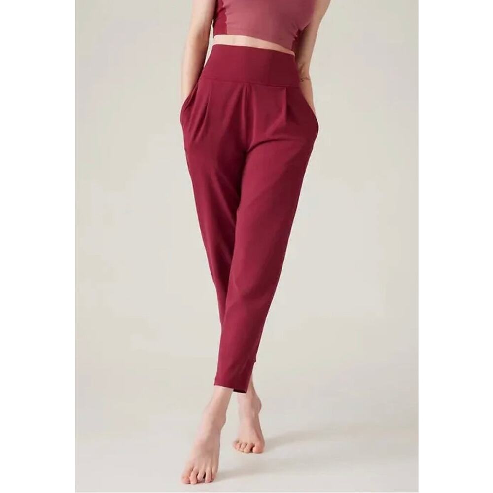 New Athleta Elation Yoga Burgundy Pants Women’s Size Medium